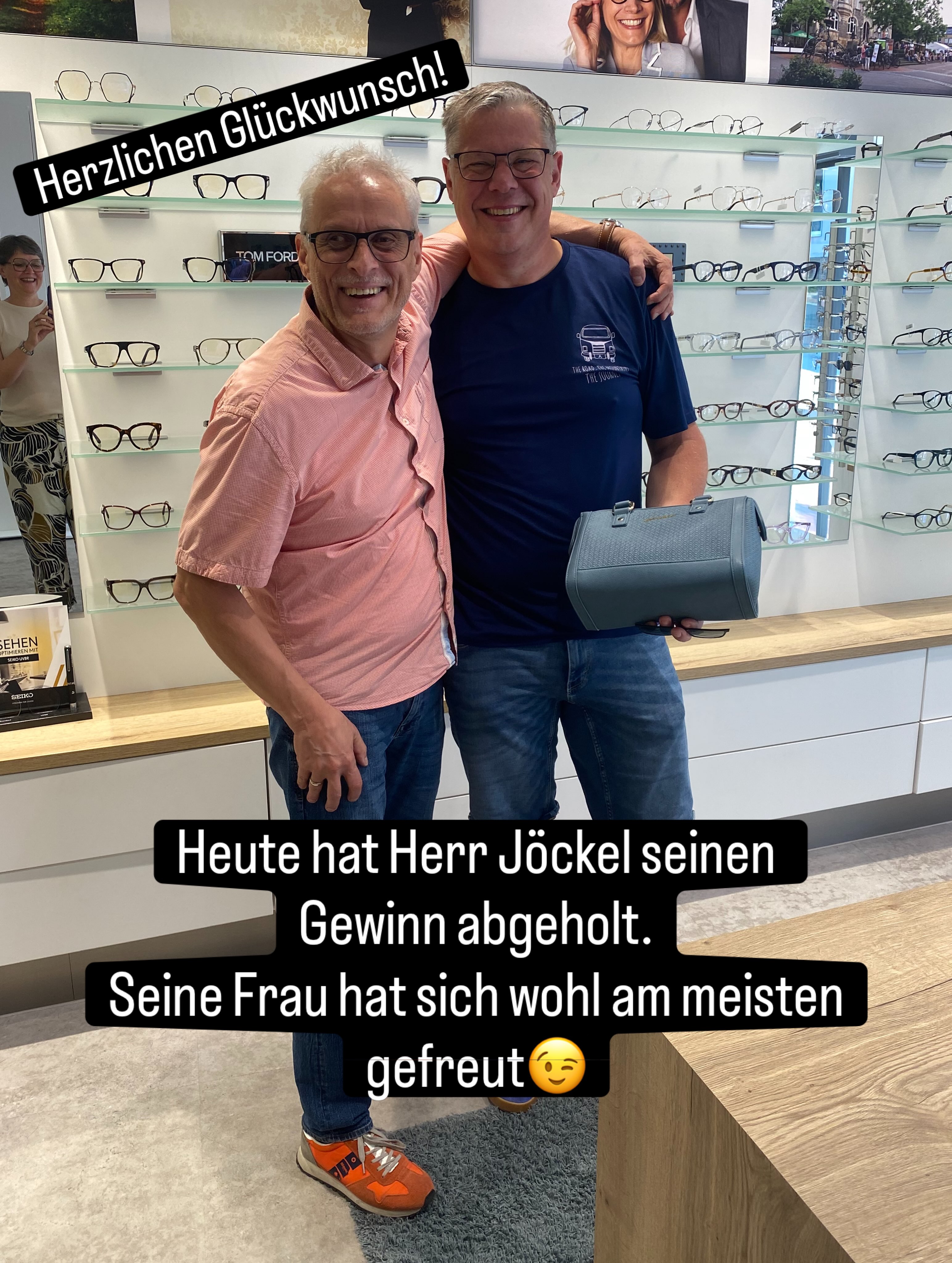 #Melle #Gewinnspiel #Tasche # Optik Unsere Tasche hat heute einen Besitzer gefunden. Herr Jöckel hat bei unserem Gewinnspiel richtig gut geschätzt!